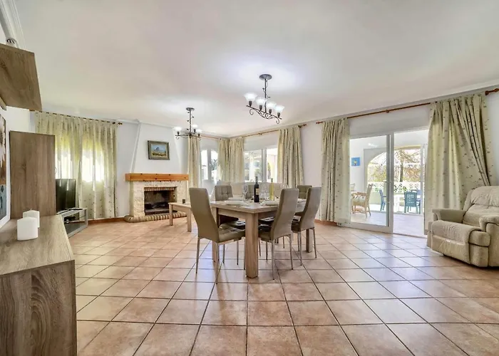 Alaska - Plusholidays Villa *