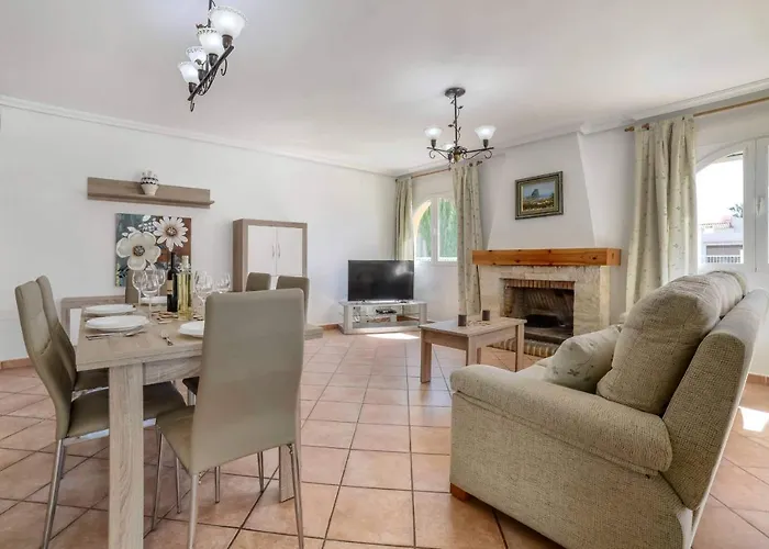 Villa Alaska - Plusholidays